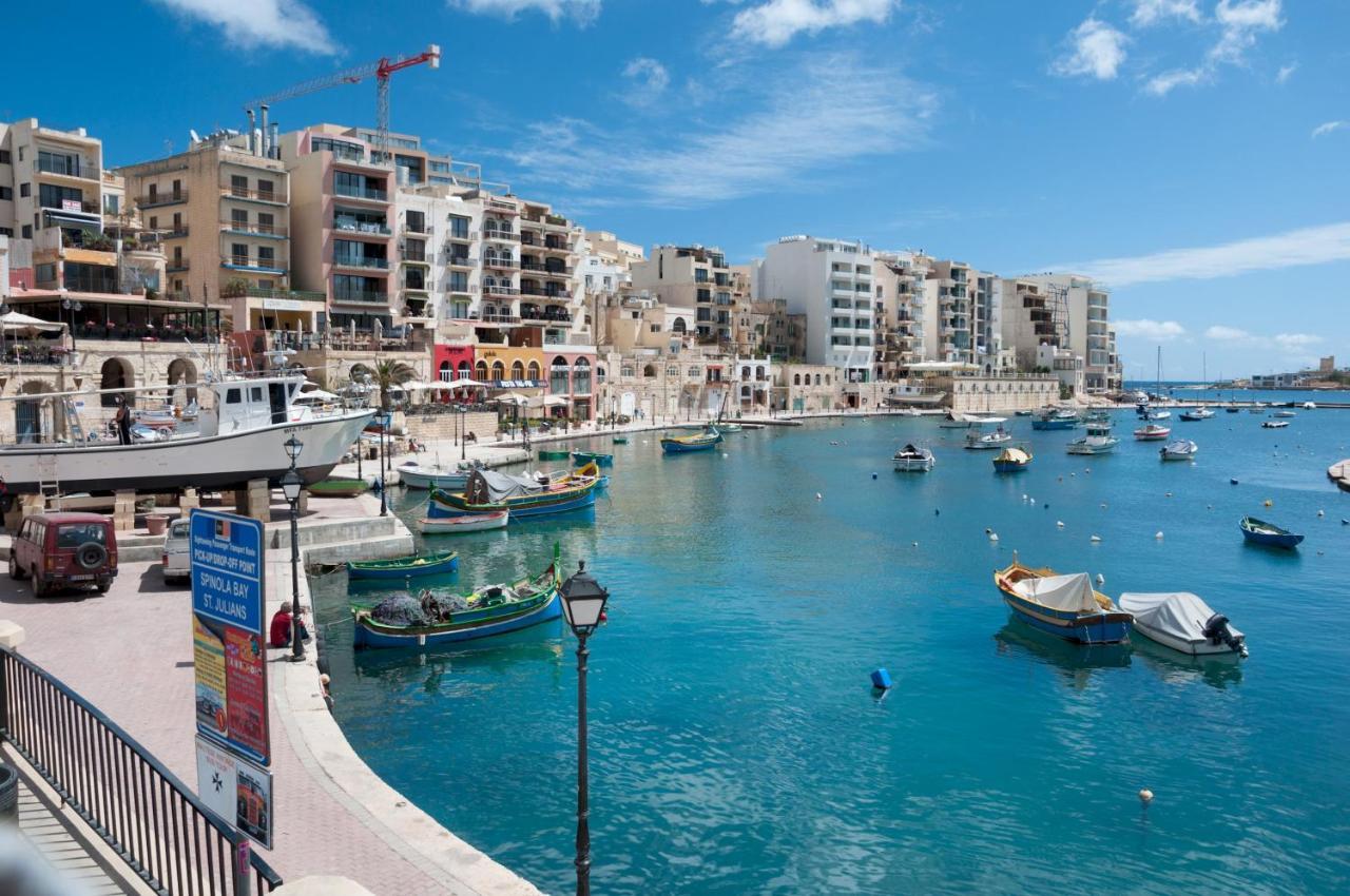 Deluxe Apartment Steps To St George'S Bay San Ġiljan Exterior foto